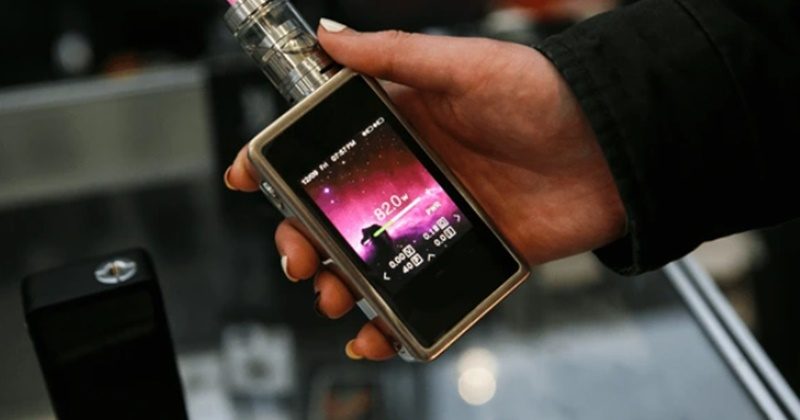 Нови вейп устройства с дигитални дисплеи могат да направят още повече младежи зависими към никотина