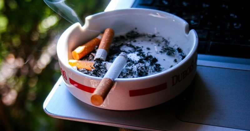 Свързват продължителното майчинство с повишен риск от тютюнопушене на по-късен етап